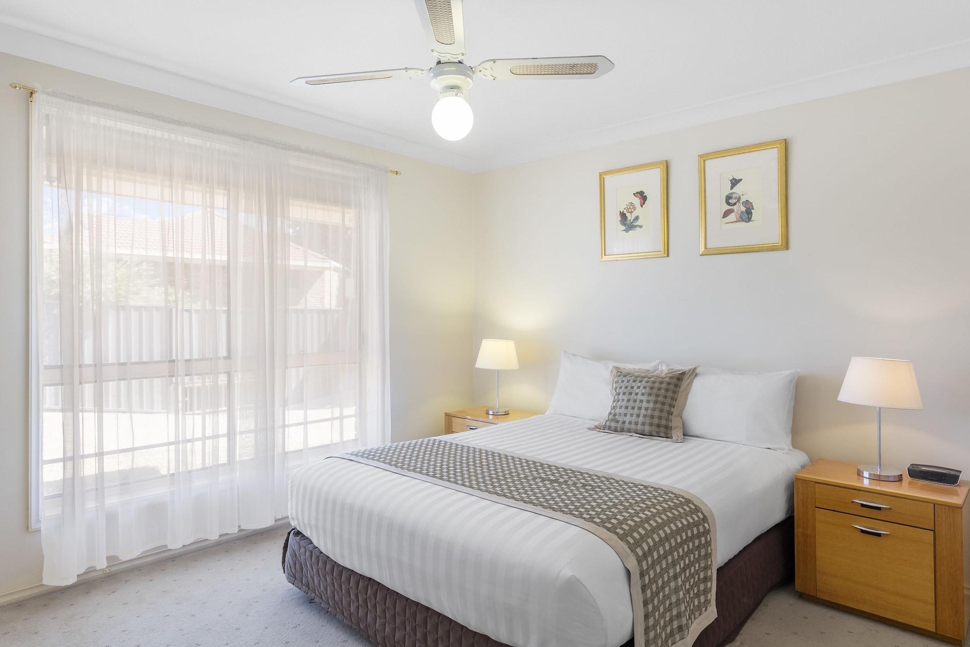 Best Western Ambassador Motor Inn & Apartments Wagga Wagga Exterior photo