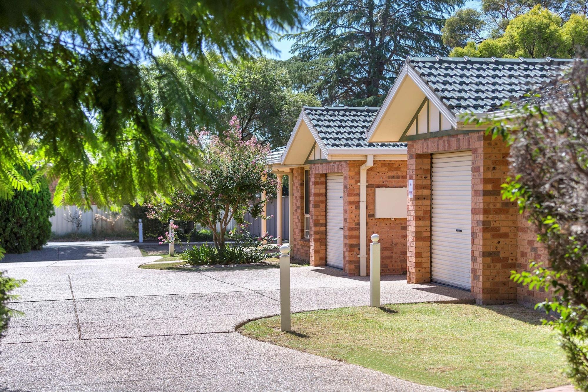 Best Western Ambassador Motor Inn & Apartments Wagga Wagga Exterior photo