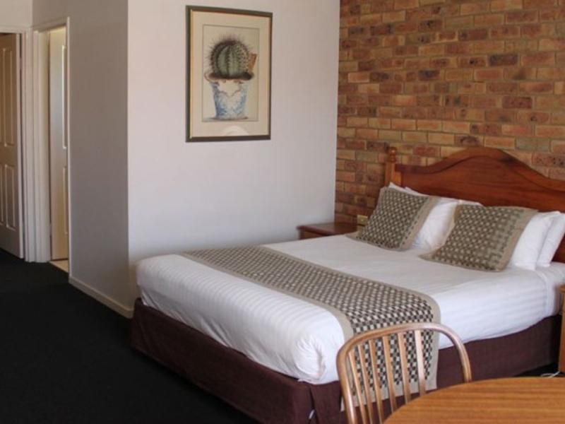 Best Western Ambassador Motor Inn & Apartments Wagga Wagga Exterior photo