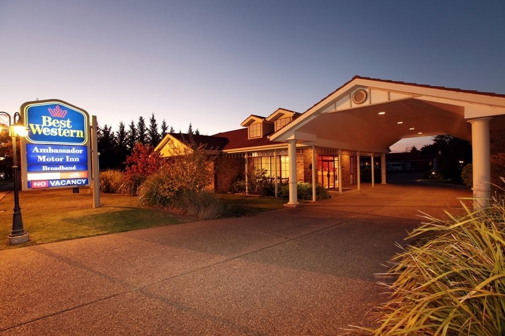 Best Western Ambassador Motor Inn & Apartments Wagga Wagga Exterior photo