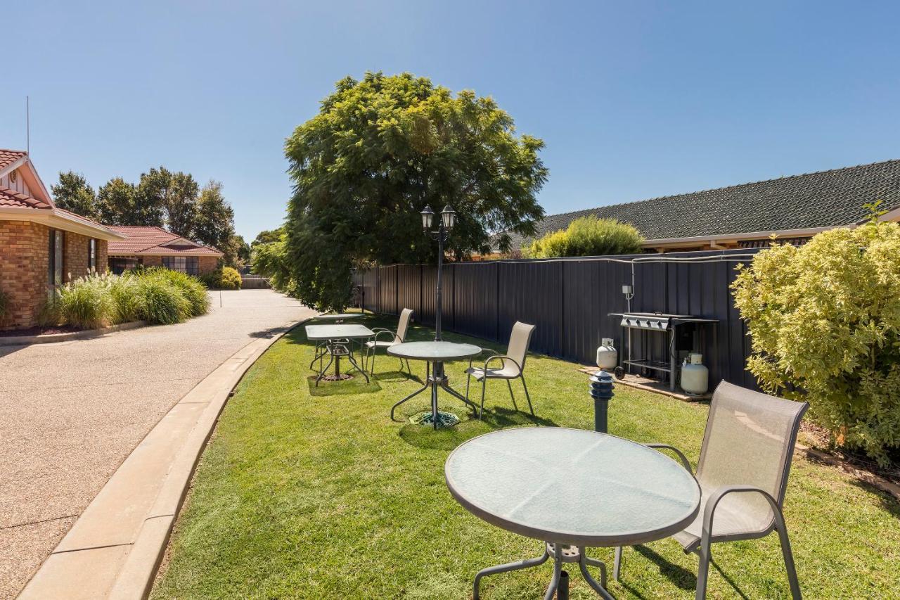 Best Western Ambassador Motor Inn & Apartments Wagga Wagga Exterior photo